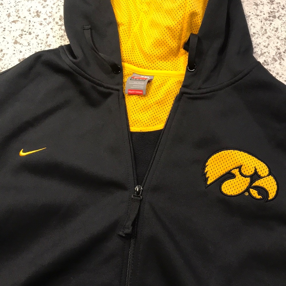 Iowa University NikeFit Therma Iowa sweatshirt